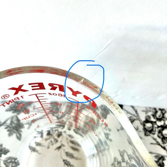 Pyrex Glass Measuring Cups Set - Picture 4 of 14